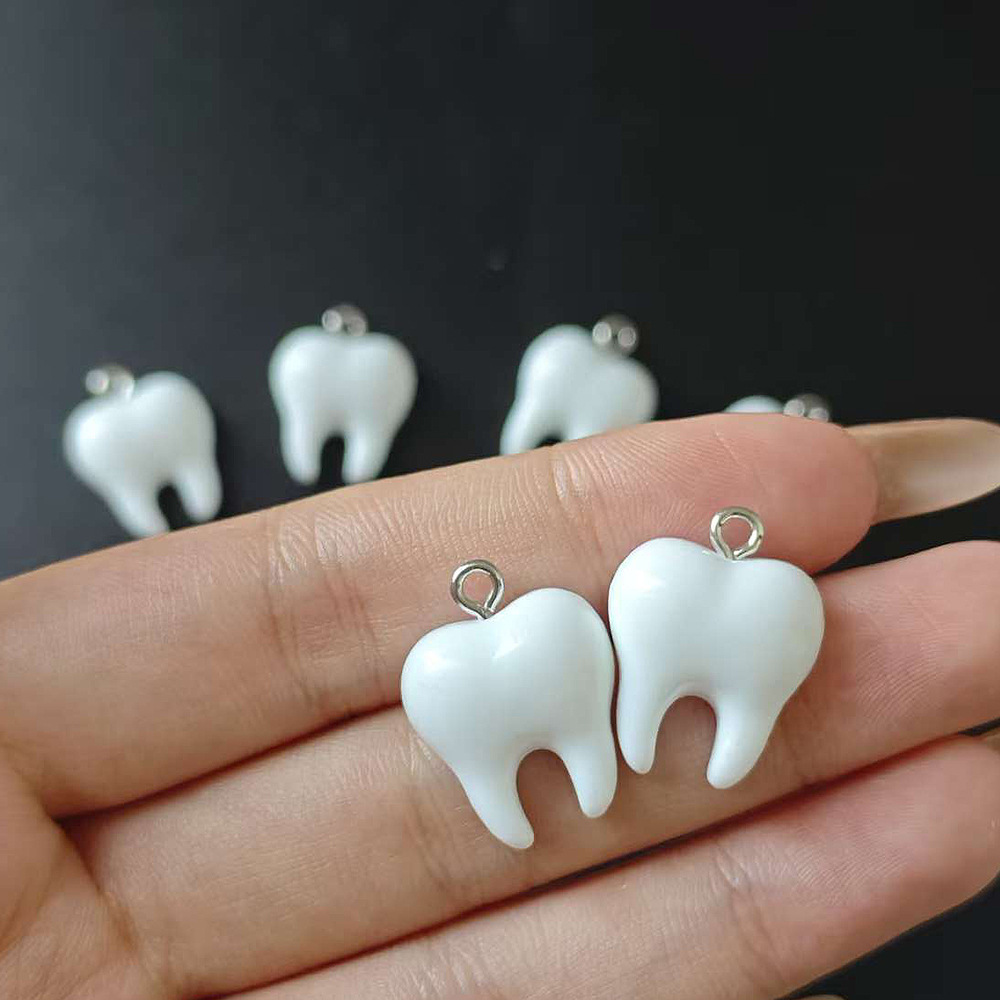 10 stuks schattige witte tande - Resin Art Pendant recensie en prijs